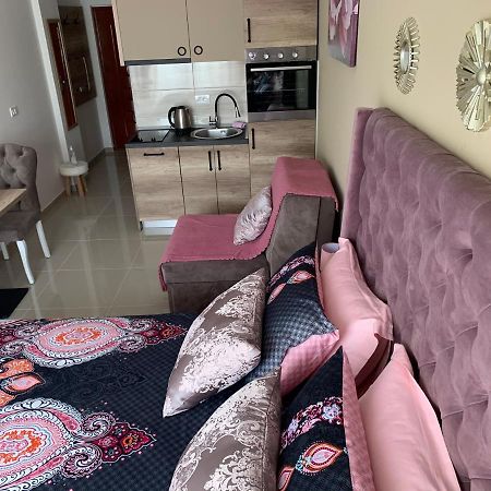 Sea&Center Lux Apartment Бар Екстериор снимка