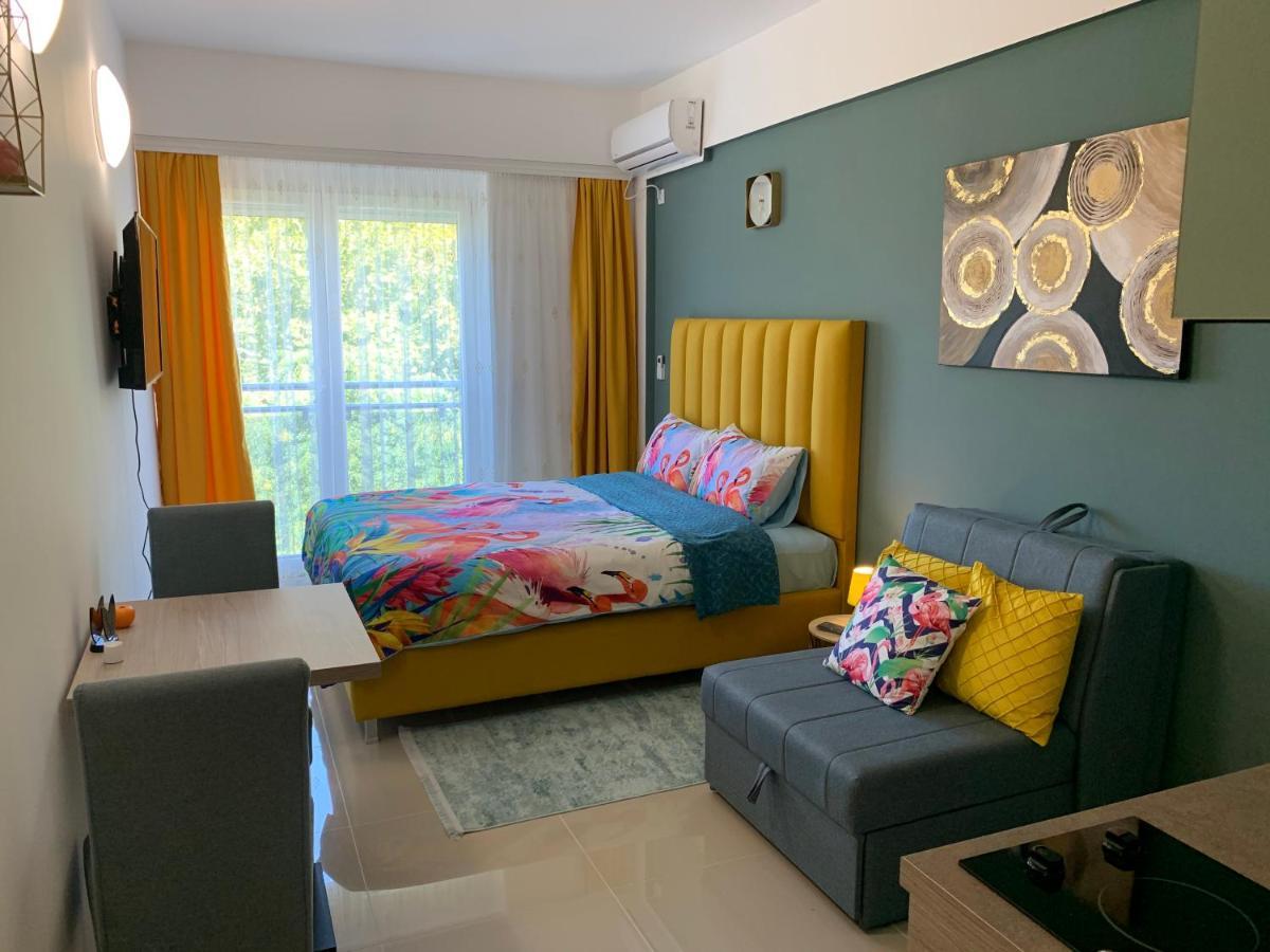 Sea&Center Lux Apartment Бар Екстериор снимка