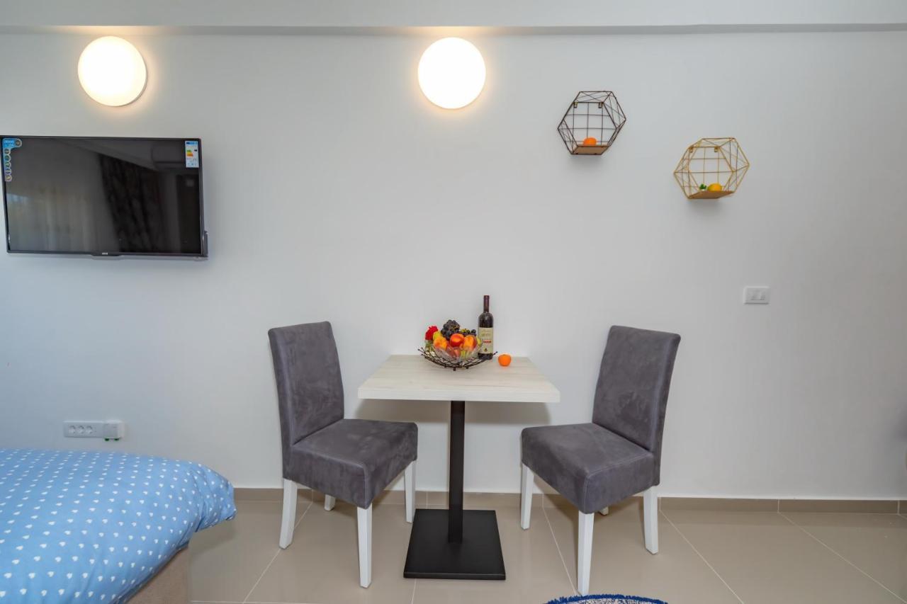 Sea&Center Lux Apartment Бар Екстериор снимка