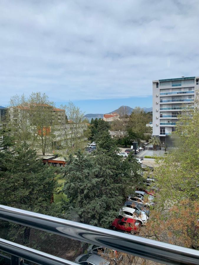 Sea&Center Lux Apartment Бар Екстериор снимка